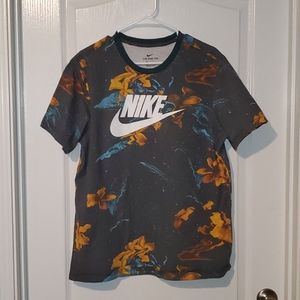 XL Nike Tee